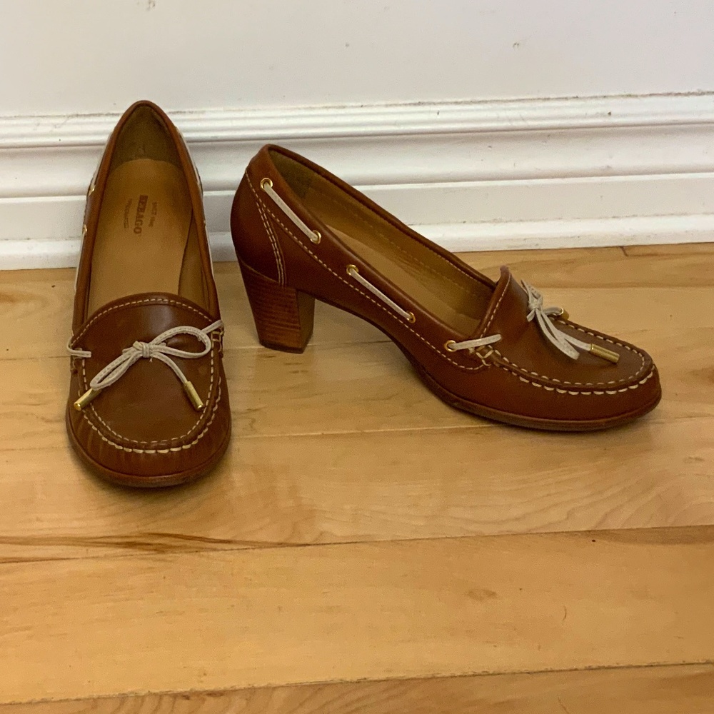 Sebago Tan/Cream Lisbon Tie Boat Shoe Round Moc Toe Heel Pump (8.5) EUC!